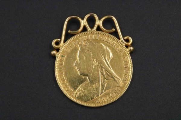 05 - 102.1_1897 Victorian Gold Half Sovereign_95660
