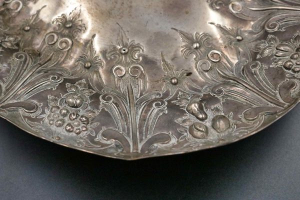 05 - 103.2_Large sterling silver embossed tray_98341