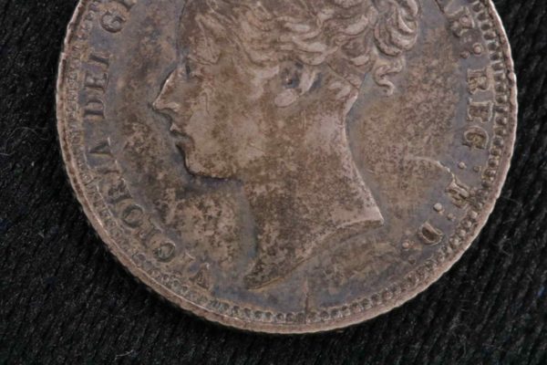 05 - 113.5_Victoria Sixpence 1872 Coin_95671
