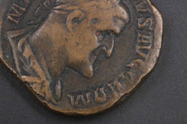 05 - 114.3_Roman Sestertius Coins x2 Antoninus Pius and Maximianus_95672