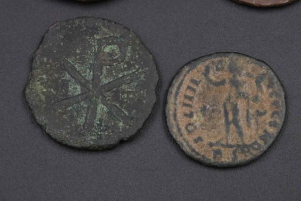 05 - 116.3_Bronze Roman Coins x8_95674
