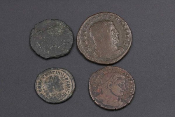 05 - 116.8_Bronze Roman Coins x8_95674