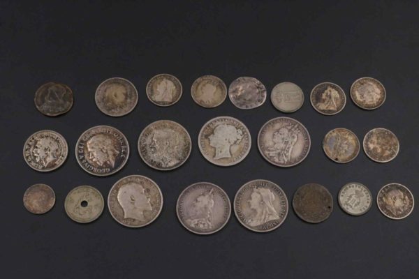 05 - 117.1_Small Silver Coins including Dutch East India Company_95675