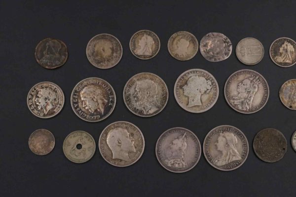 05 - 117.3_Small Silver Coins including Dutch East India Company_95675