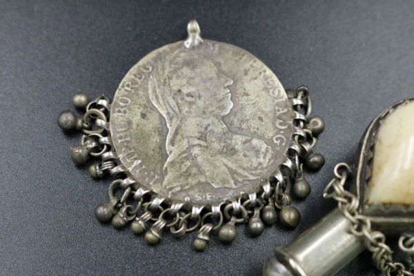 05 - 121.4_Silver Maria Theresia Thaler coin pendant_98359