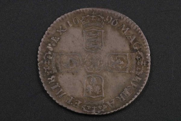 05 - 124.6_William III Sixpence 1696 Coin and George II Sixpence 1758_95682