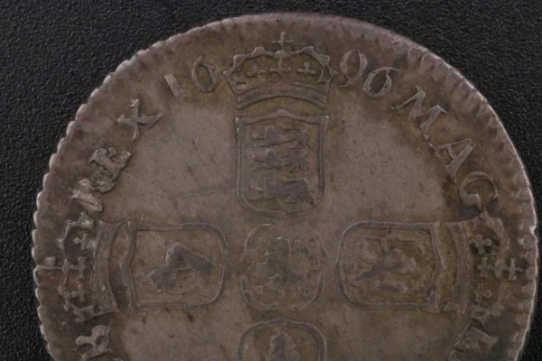 05 - 124.7_William III Sixpence 1696 Coin and George II Sixpence 1758_95682