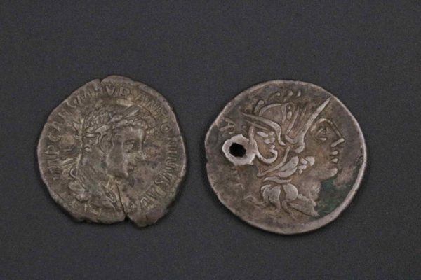 05 - 128.3_Roman Silver Denarii Republican x2 and others_95686