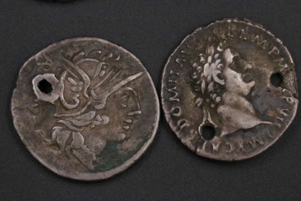 05 - 128.7_Roman Silver Denarii Republican x2 and others_95686