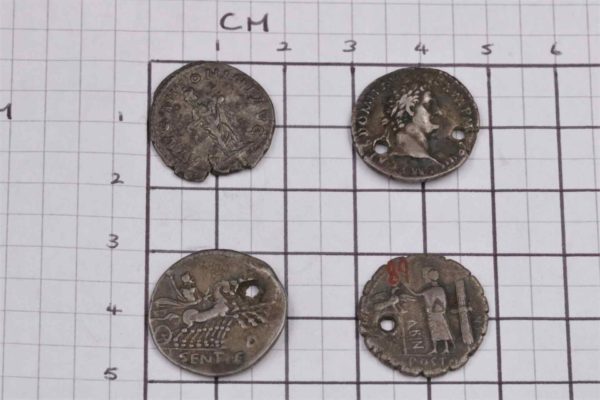 05 - 128.8_Roman Silver Denarii Republican x2 and others_95686