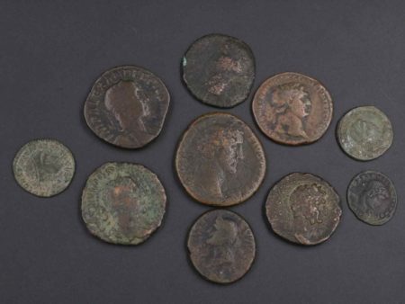 05 - 129.1_Roman Bronze Coins x10_95687