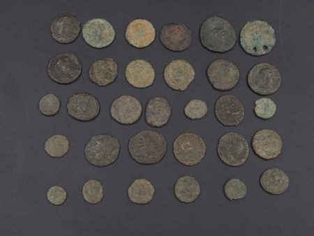 05 - 130.1_Roman Bronze Coins Small Denominations x30_95688