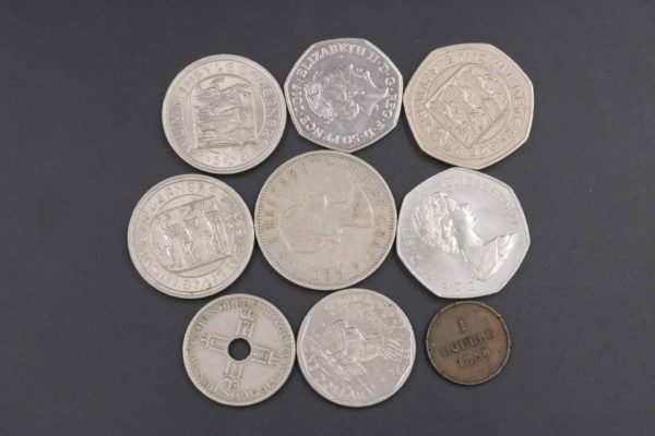 05 - 134.6_Collection of Modern Coins Notes_95692