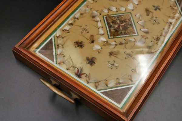 05 - 142.3_Hand made vintage tray made with fishing flys under glass_98380
