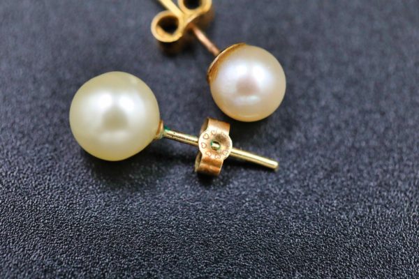 05 - 149.7_x2 pairs 9ct gold pearl earrings_98388
