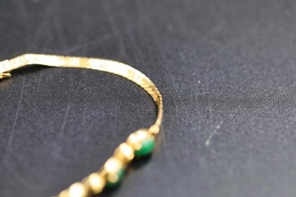 05 - 151.4_A 14ct gold jade and diamond bracelet_98390