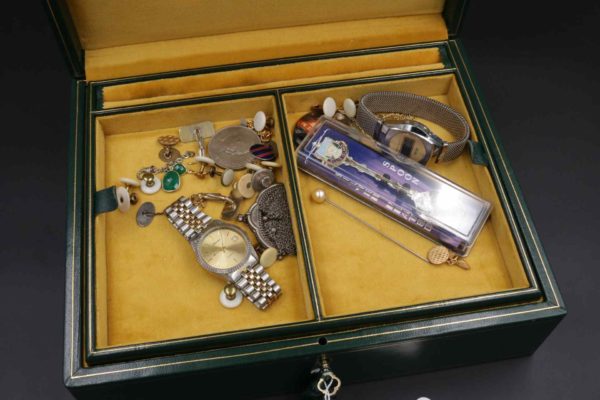 05 - 154.2_Large Lockable Jewellery Box with Contents_95712