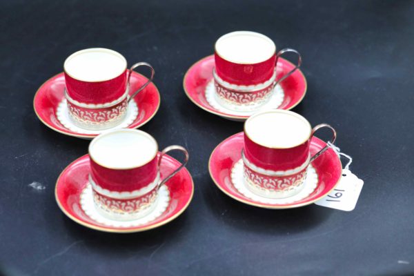 05 - 161.1_Set of 4 Coalport coffee cans and saucers_98400