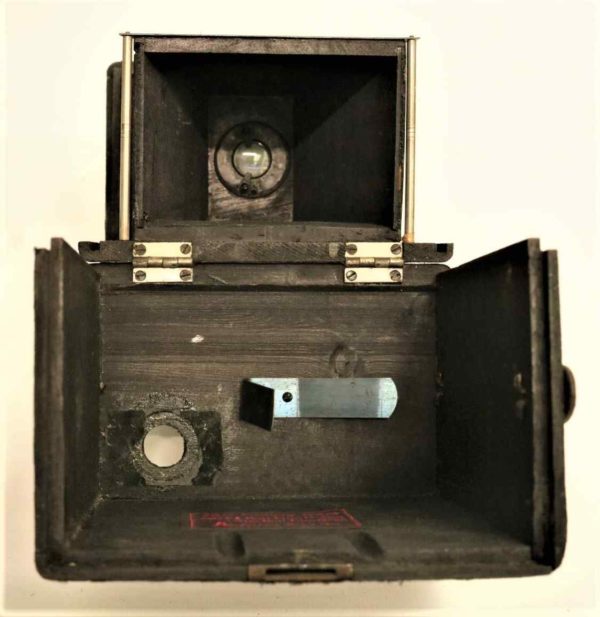 05 - 181.6_5 x Box Cameras Vintage_95774