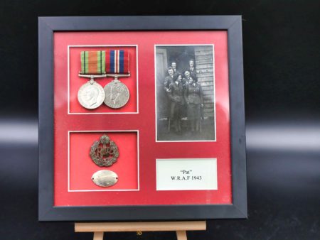 05 - 189.1_Framed WRAF WW2 medal set_98435