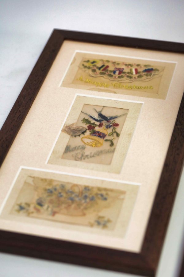 05 - 192.5_x4 Frames of embroidered postcards_98438