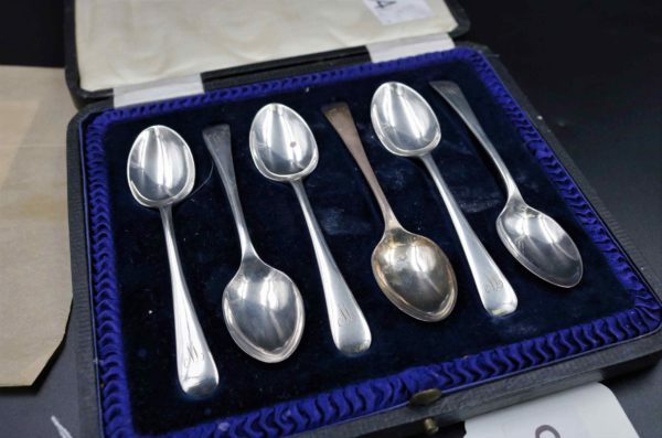 05 - 2.1_Set of Sterling Silver tea spoons_97558