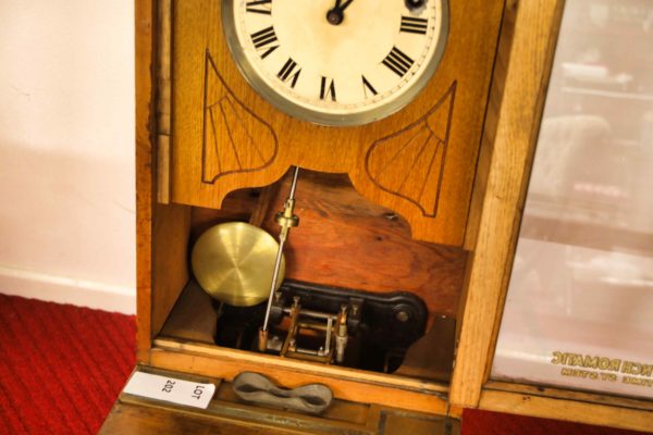 05 - 202.6_1920s Oak clocking in clock in lovely condition_98448