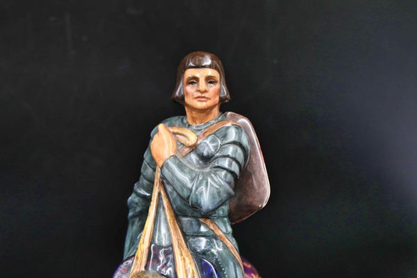 05 - 204.7_Royal Doulton Character figurine of St George_98450