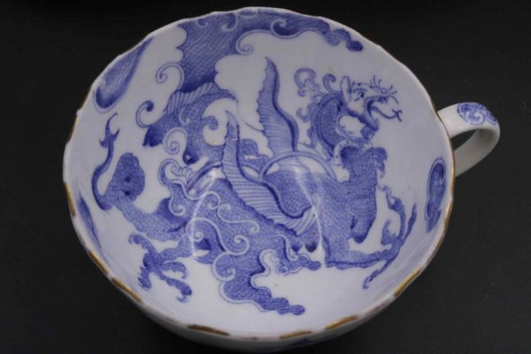 05 - 210.3_Royal Worcester Blue Dragon Part Tea Set_95803