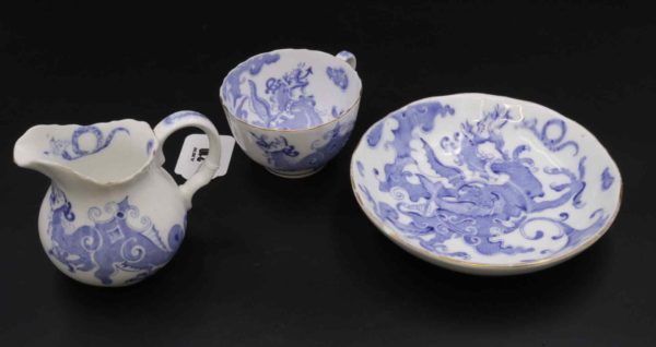 05 - 210.7_Royal Worcester Blue Dragon Part Tea Set_95803