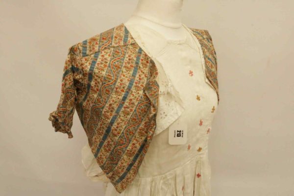 05 - 213.2_Early 20th Century Vintage Clothing_95806