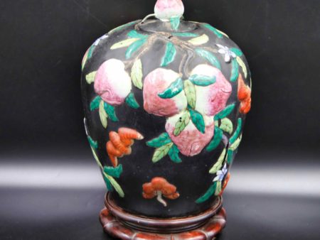 05 - 214.1_Japanese famille noir vase with lid and wooden base_98460