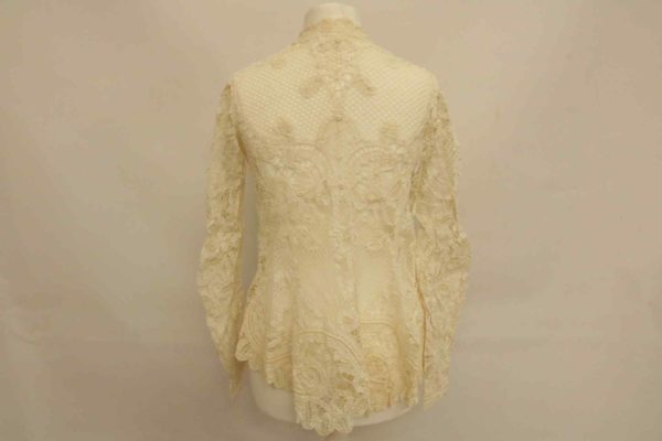 05 - 214.6_Late 18th Century Ladies Lace Jacket_95807