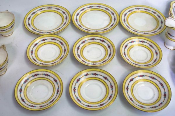 05 - 227.7_Large box of Crescent ware China cups_98473