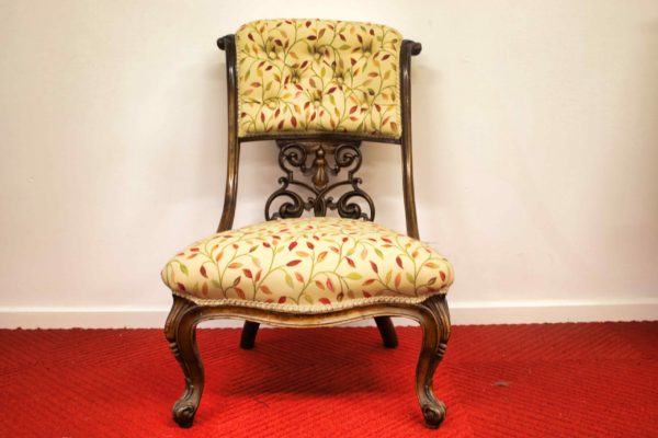 05 - 228.3_Reupholstered Victorian decorative chair_98474