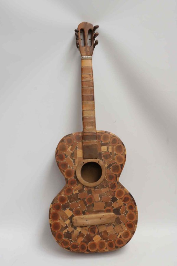 05 - 229.1_Wooden Guitar Maxie Lane Custom Piece_95822