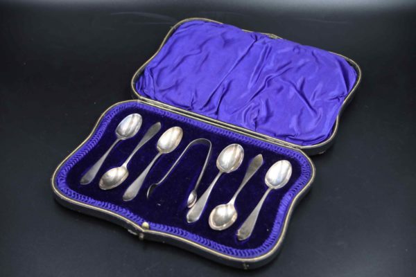 05 - 235.1_Set of Silver spoons sugar nips_98481