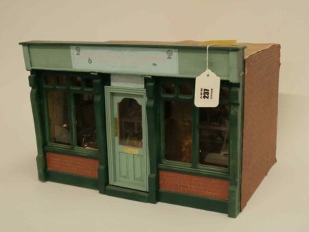 05 - 237.1_Handmade Dolls House Shop_95830