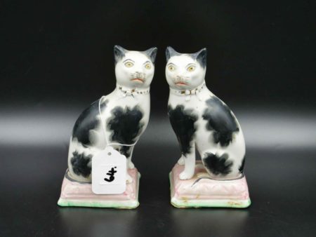 05 - 241.1_Pair of Staffordshire ware cats_98490