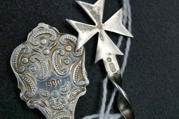 05 - 243.8_x8 Silver collectable spoons_98492
