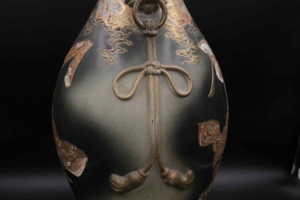 05 - 247.4_Large Japanese Satsuma Vase Meiji Period_95840