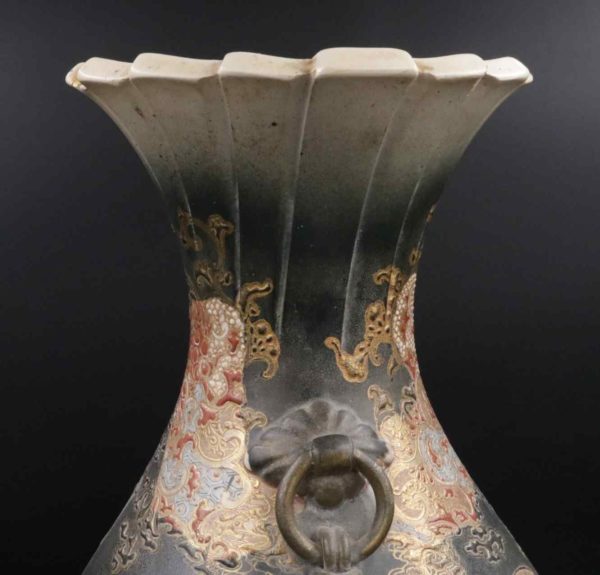 05 - 247.5_Large Japanese Satsuma Vase Meiji Period_95840