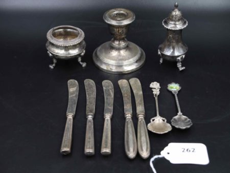 05 - 262.1_A small quantity of silver silver plated items_98761