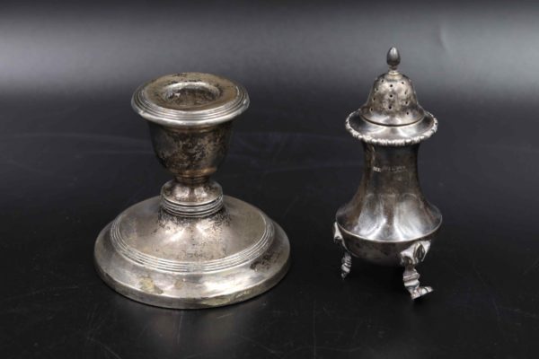 05 - 262.4_A small quantity of silver silver plated items_98761