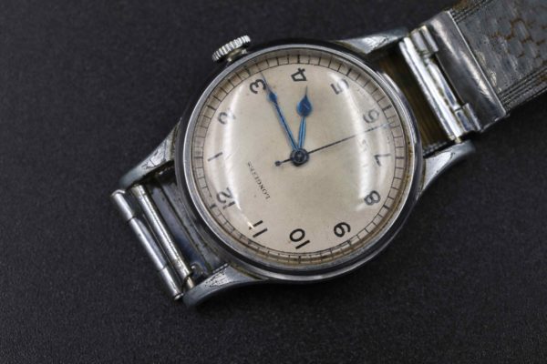 05 - 270.1_1940s Longines Air Ministry RAF Watch_98769
