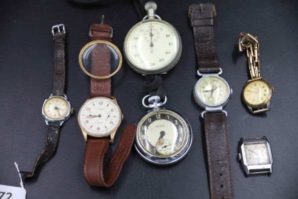 05 - 272.2_A selection of 8 vintage watches_98771