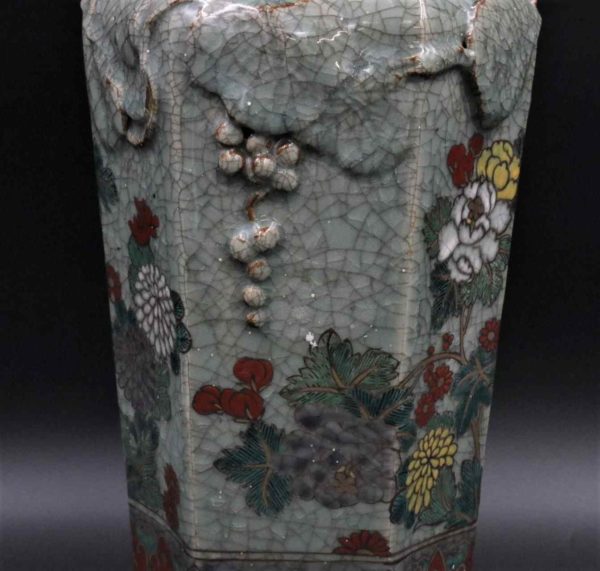 05 - 276.2_Crackle Glaze Japanese Vase_95918