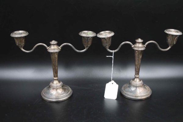 05 - 279.2_A pair of silver hallmarked candle sticks_98778