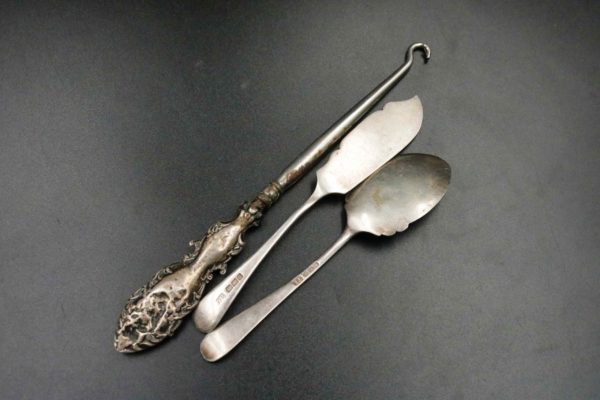 05 - 28.2_Collection of silver flatware_97584