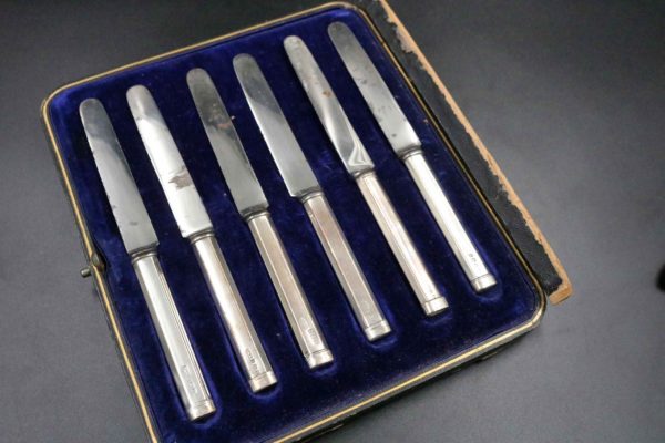 05 - 28.3_Collection of silver flatware_97584